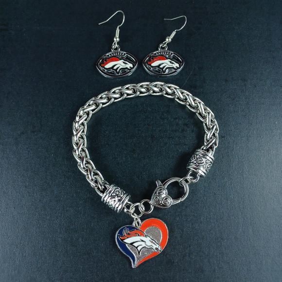 New York Giants Earrings Charm Bracelet Bundle Football Fan Jewelry - Picture 1 of 3